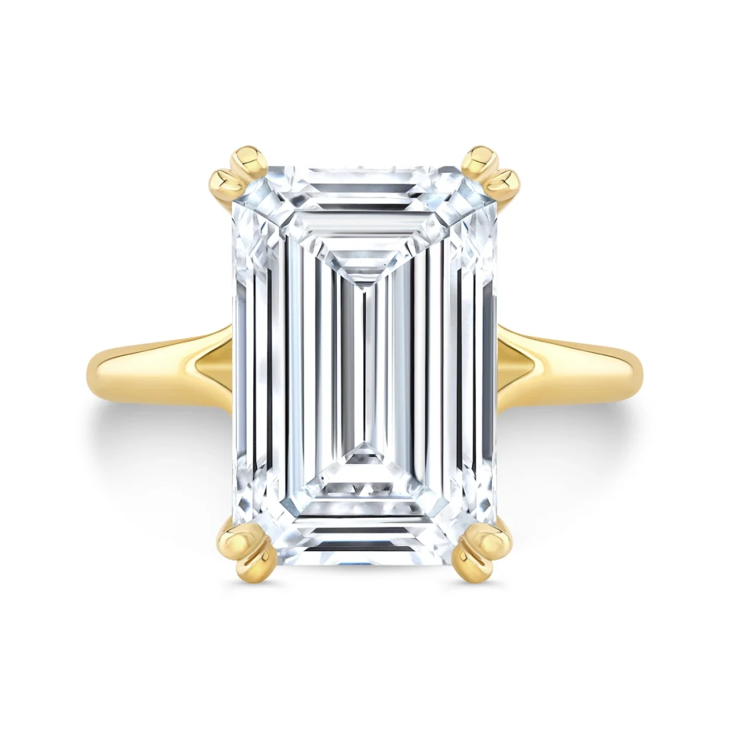 SOLITAIRE ENGAGEMENT RING